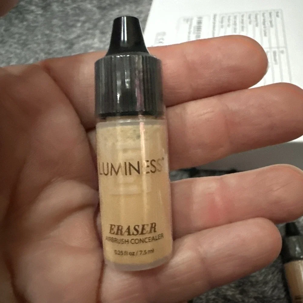 LUMINESS Eraser Airbrush Concealer 0.25 oz 7.5 mL New Sealed No Box